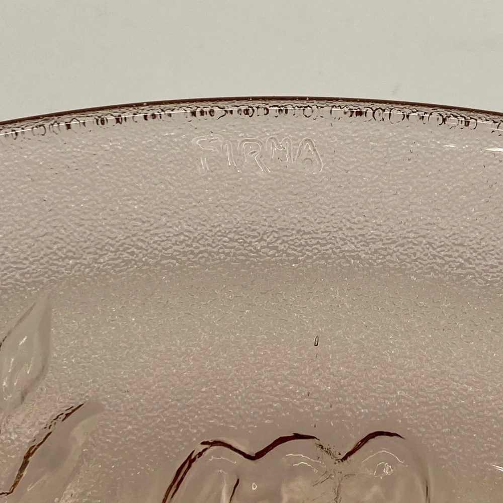 Firna Indonesia pink glass salad plates. Rose pattern pressed glass. Vintage. - Picture 3 of 6